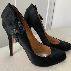 Badgley Mischka Black Pumps with Rhinestone Embellishments - Women’s Size 9